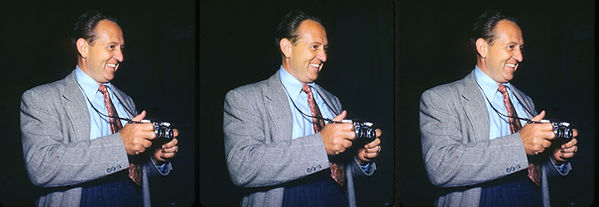 1954 Art Linkletter with his Kodak stereo camera.jpg