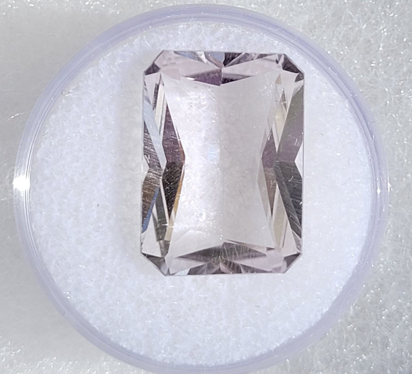 Crystal Clear White Quartz - Emerald Cut - 19.45mm x 12.94mm - 15.32 Carats