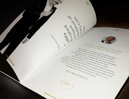 HOLIDAY INN MÜNCHEN UNTERHACHING | Jubiläumsbroschüre