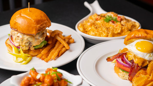 Jalapajack Burger w_dishes.jpeg