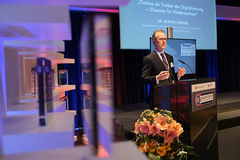 ZukunftsFest 2021 am 22.11.2021 im Alten Rathaus Hannover
(211122_Zukunftsfest_jk_0141.jpg)
Foto: Jelca Kollatsch