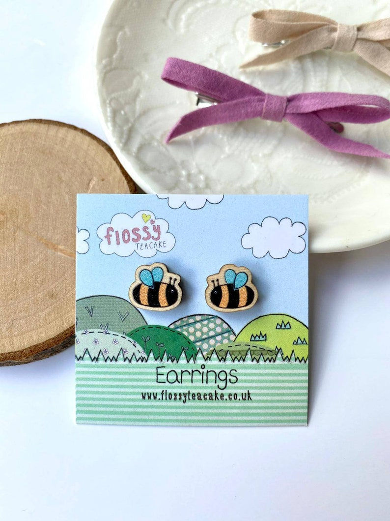 Flossy Teacake - Wooden Bumblebee Earrings