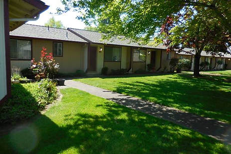 2890 Mill St 2020-1-RMLS-Reduced.jpg