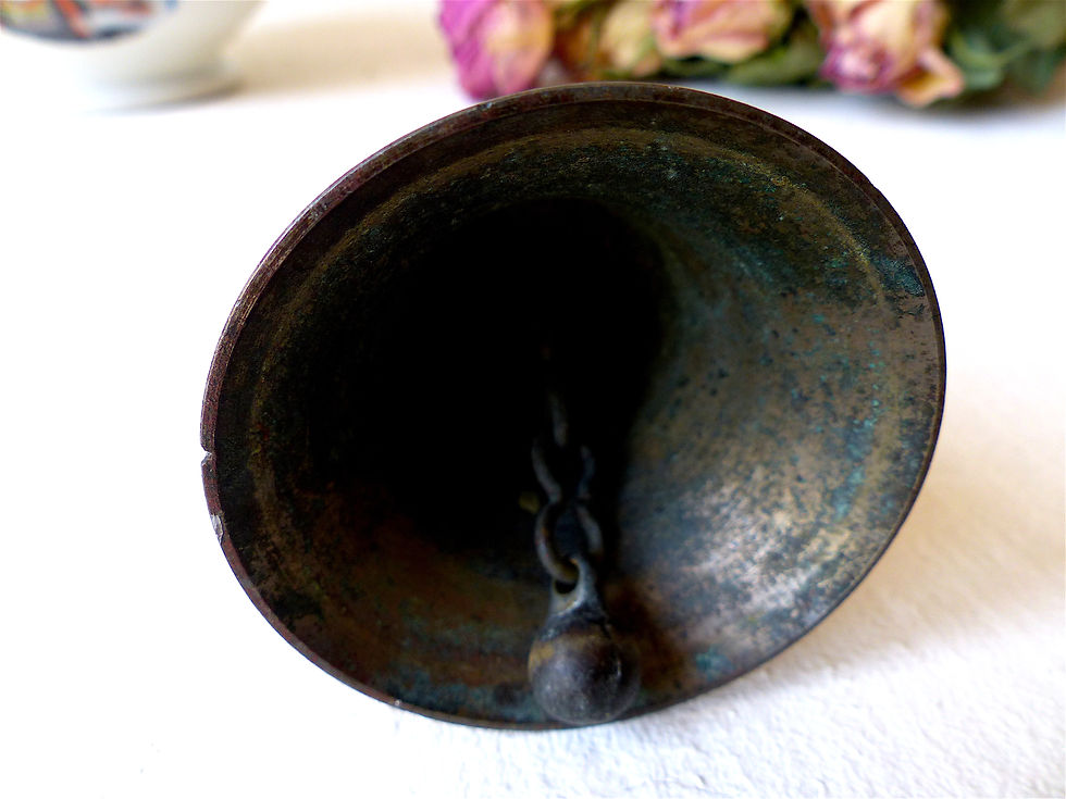 Miniature : Petite cloche ancienne