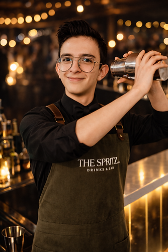Bartender_Guilermo.png