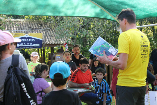 Caça ao Tesouro no Acampamento de Aventura Pais & Filhos do Meu Guia Outdoor