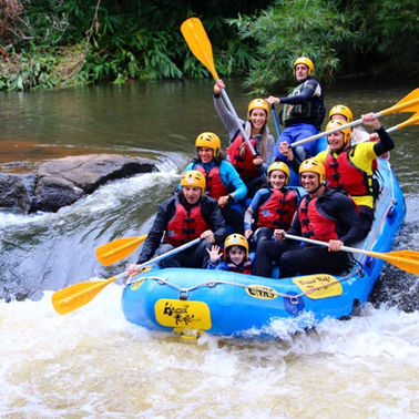Rafting no Acampamento de Aventura Pais & Filhos do Meu Guia Outdoor