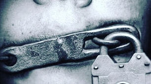 Trói chân, bịt miệng