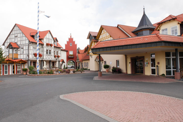 259_hochzeit_hochzeitsbilder_liebe_liebesbilder_brautpaarbilder_brautpaar_standesamt_trauu