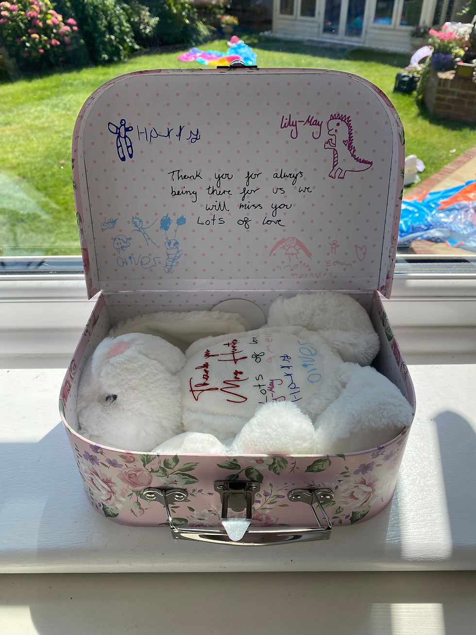 Handwritten Teachers leaving bear