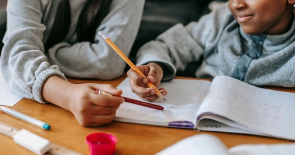 Giving Homework Answers TIPS ON HELPING YOUR KID DO THE HOMEWORK CORRECTLY