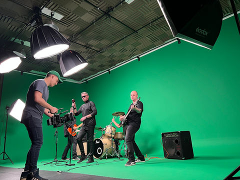GREEN SCREEN STUDIO