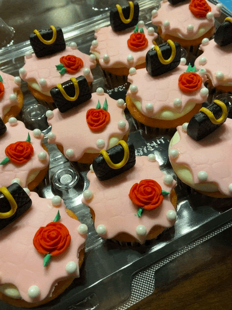 Chanel Cupcakes.gif