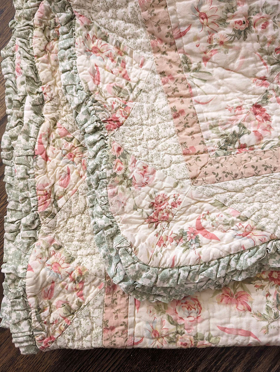 Thumbnail: Patchwork Handstitched Floral Full Queen Quilt Pink Green Scallops Ruffles