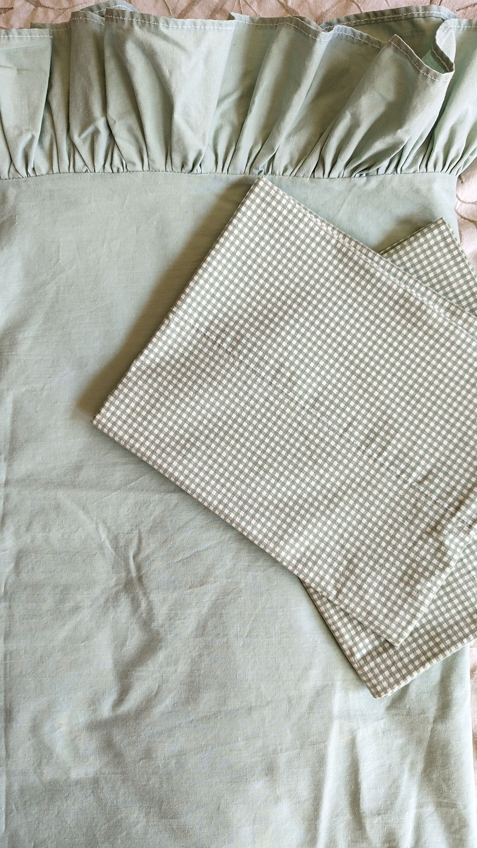 Thumbnail: Ralph Lauren POLO SOLIDS II Green Ruffled Flat Sheet Queen