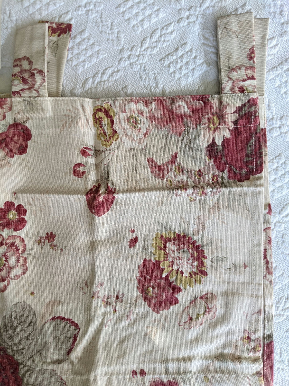 Waverly Vintage Rose Tab Valance 60" x 17"