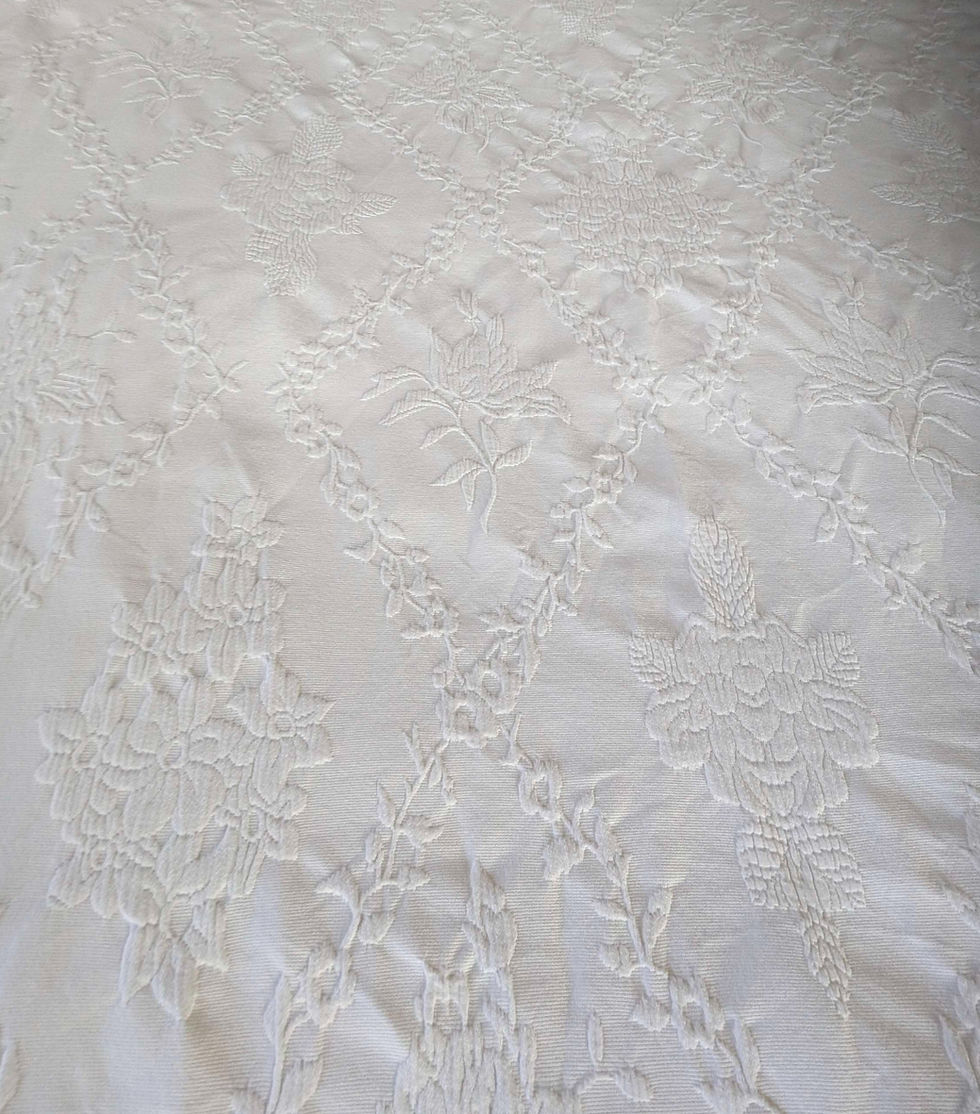 Thumbnail: Matelasse Queen Cover White Portugal Floral Design 94x90