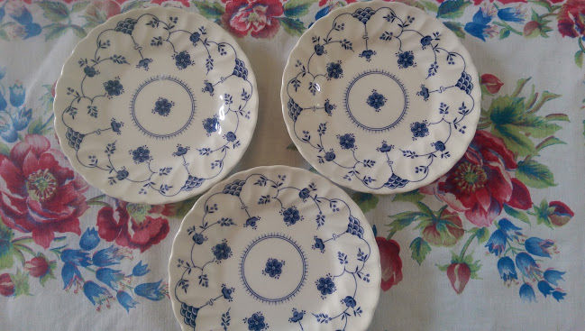 Churchill Finlandia Bread/Butter~Swirl