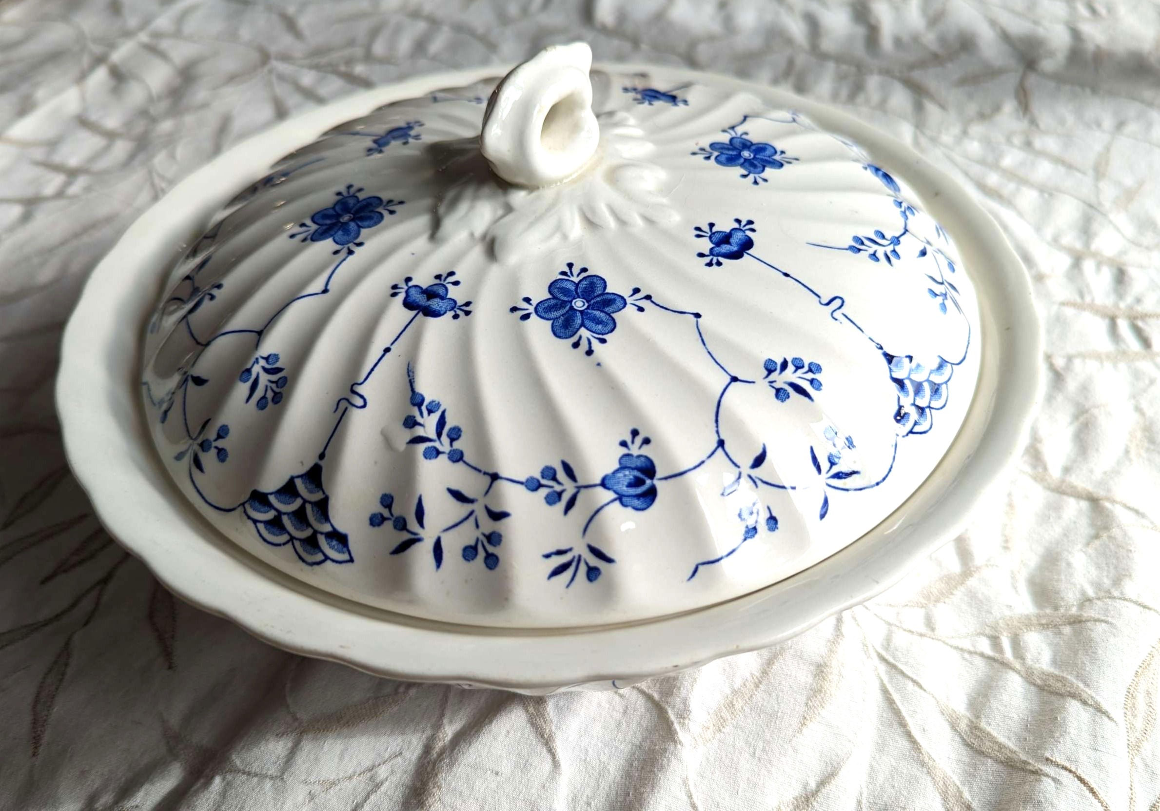 Blue Staffordshire Myott Finlandia Covered Veggie Bowl Vintage