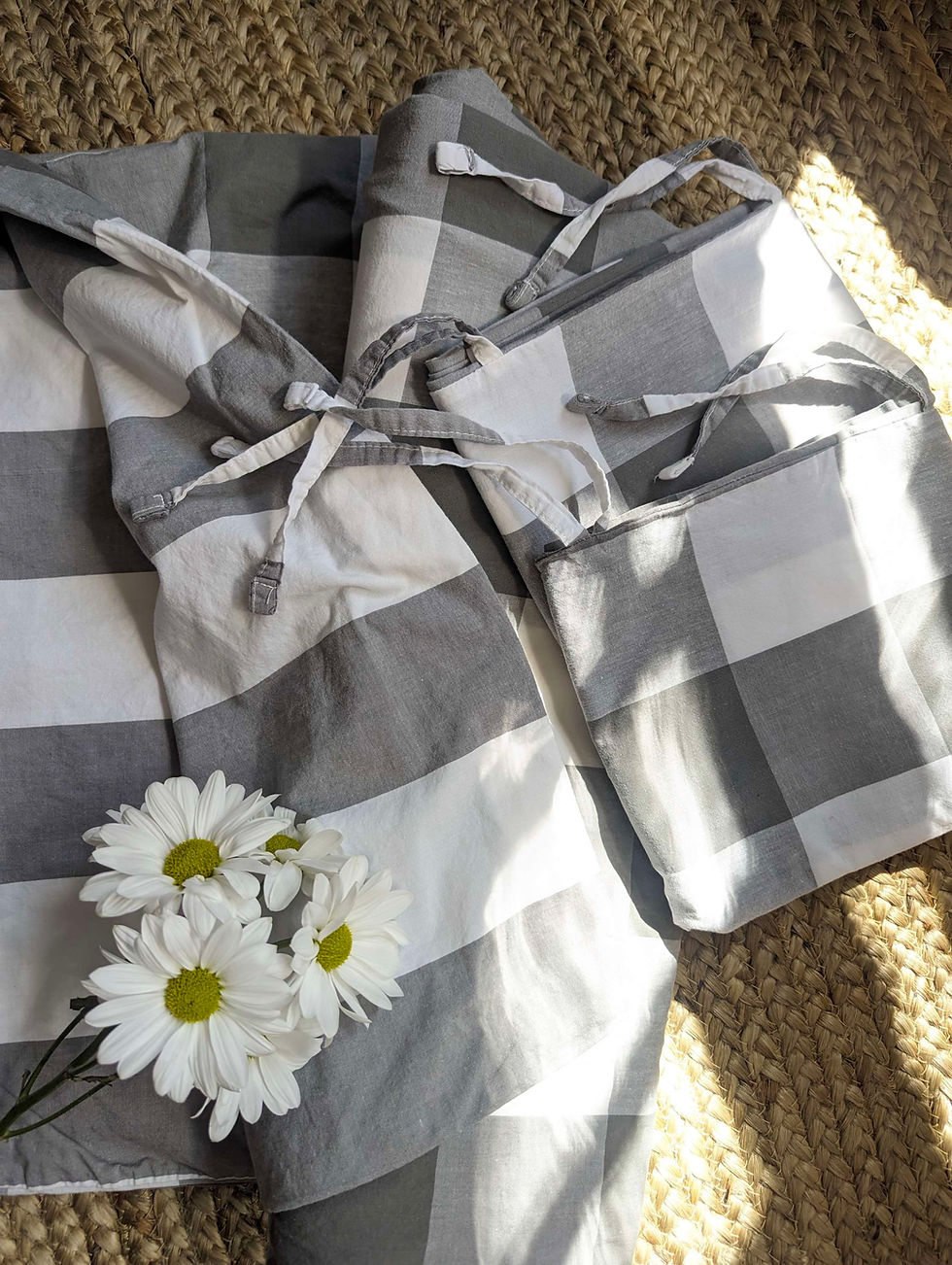 Thumbnail: Ikea EMMIE RUTA Full Duvet Cover Cases Gray White Check Tie Closure