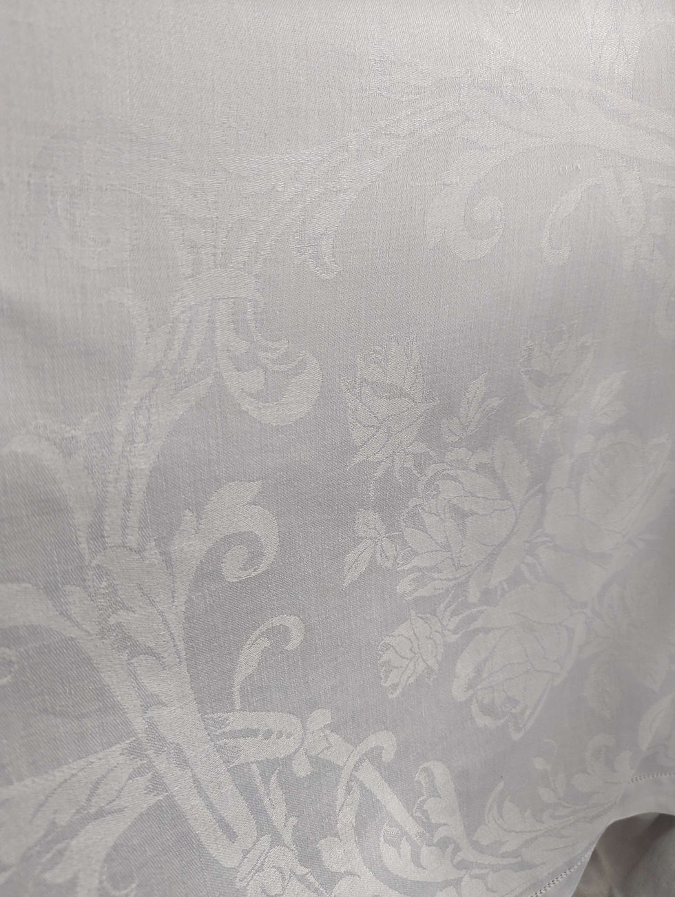 Thumbnail: Damask Tablecloth Vintage Scrolls Roses Design 84 x 68 White Cotton