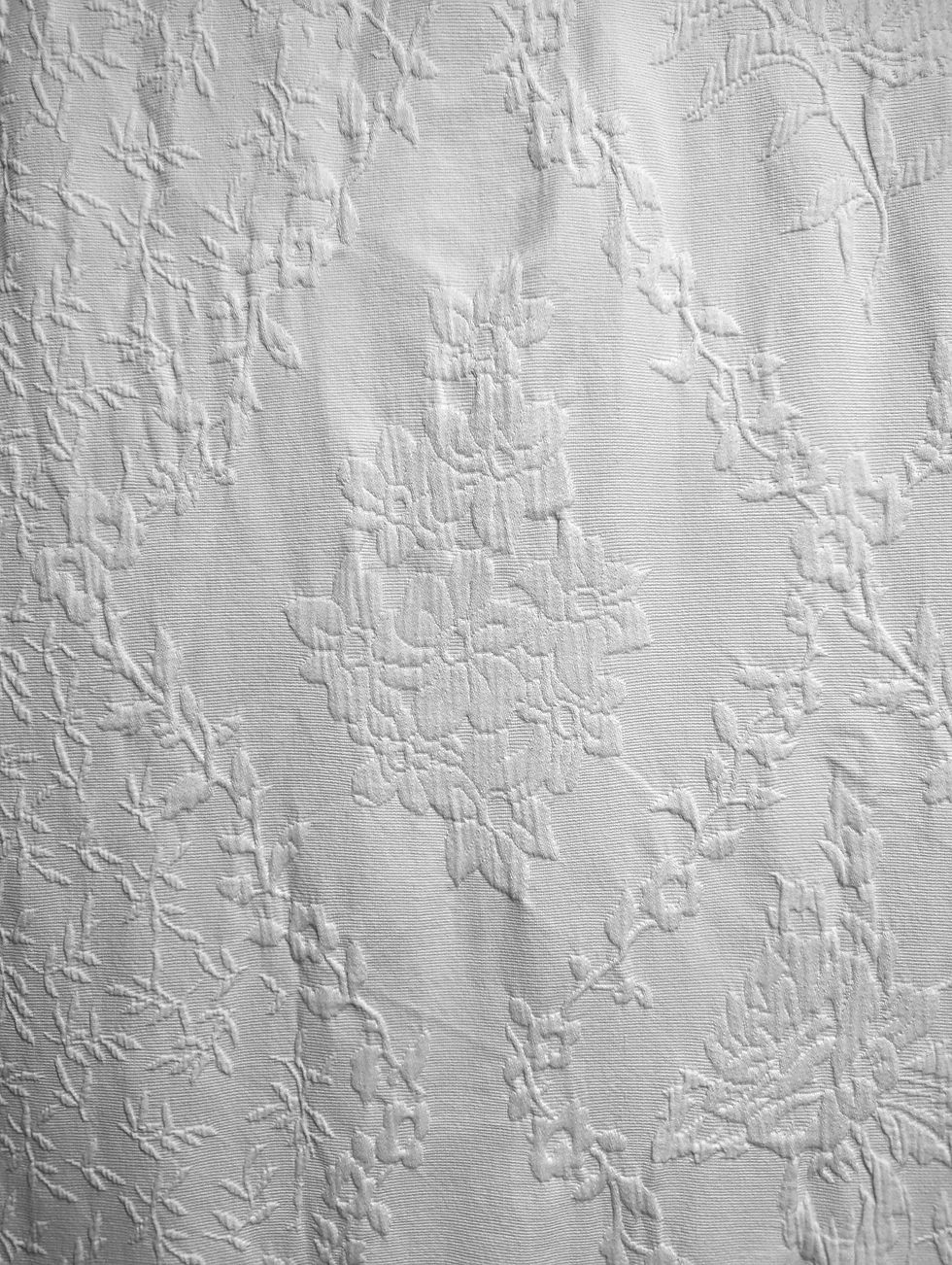 Thumbnail: Matelasse Queen Cover White Portugal Floral Design 94x90