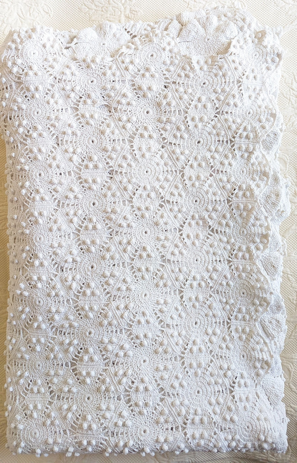 Handmade Vintage Crocheted White Popcorn Cotton Spread 108x68