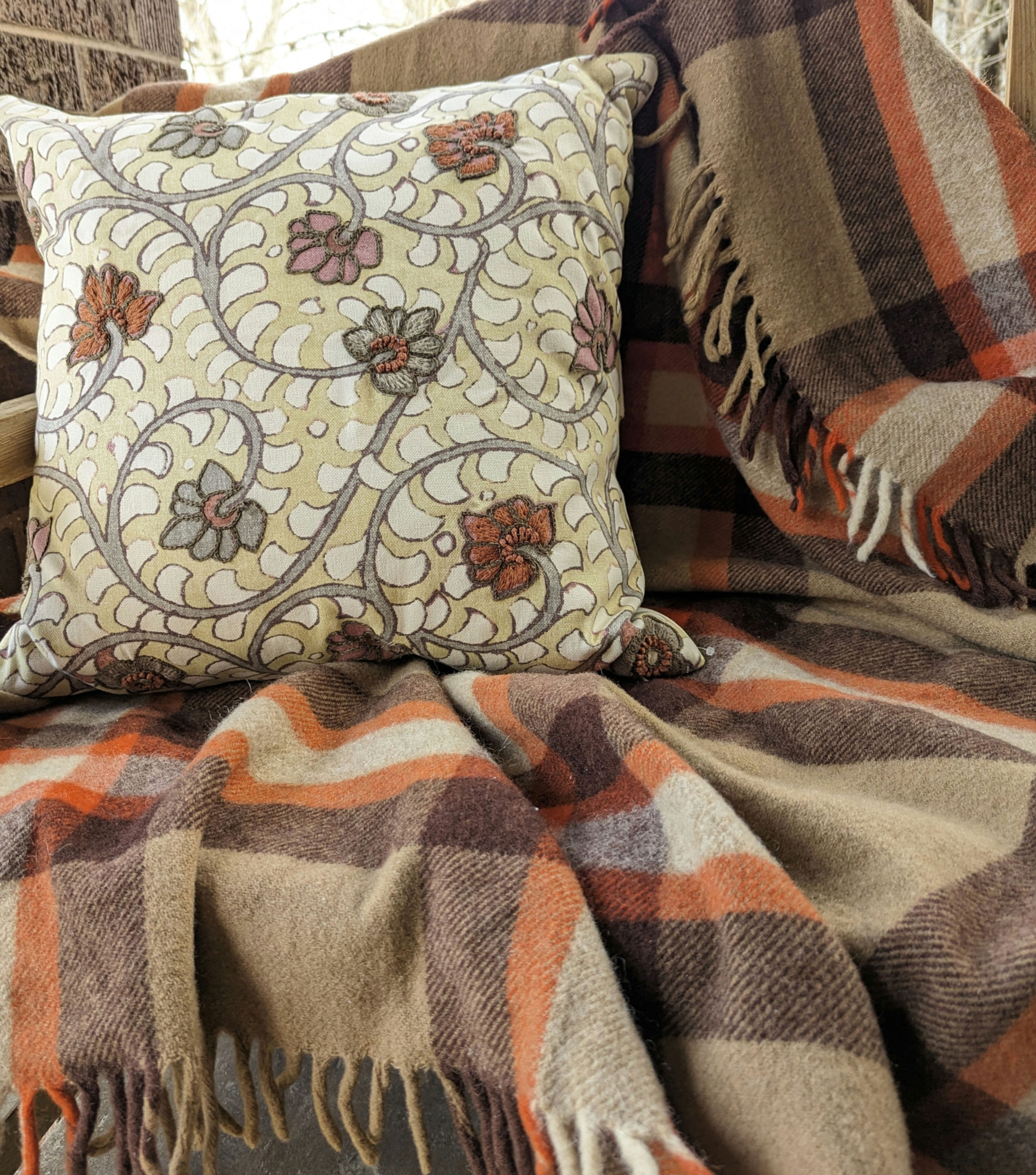Wool Throw Blanket Troy Robe Fringed Tan Brown Squash Plaid 49x58in