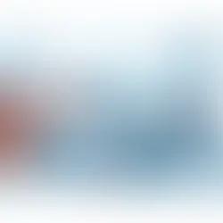 Ilustración médica: doctor revisa a un paciente en un escáner; se ven riñones y una lupa sobre un órgano, en tonos azules.