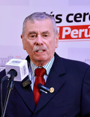 Fernando Rospigliosi pide al JEE que archive el proceso por el uso de una cámara del Congreso en evento de Fuerza Popular