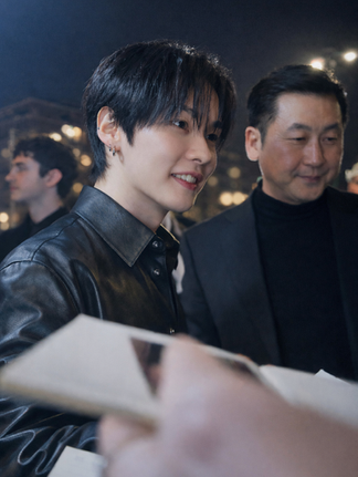 Lee Min-ho (Korean: 이민호; born October 25, 1998), better known by his stage name Lee Know (Korean: 리노