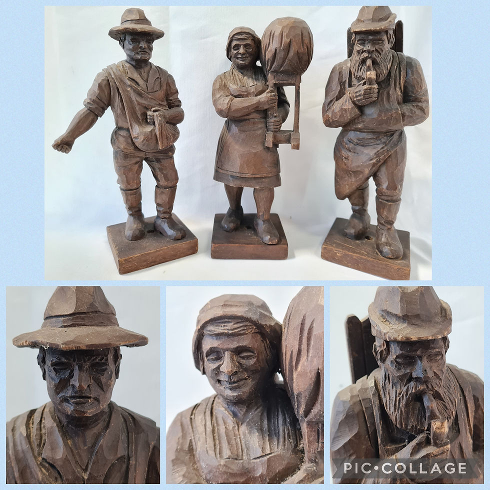 Miniaturebillede: 3 geschnitzte Figuren echt Erzgebirge, Aufsteckfiguren, Lampe, Kranz, Handarbeit