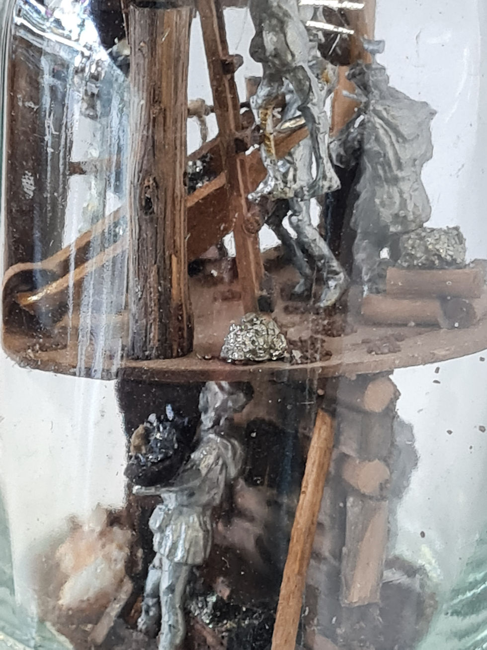 Miniaturbild: Bergbau Geduldsflasche - Bergmänner im Schacht, Handarbeit, Unikat