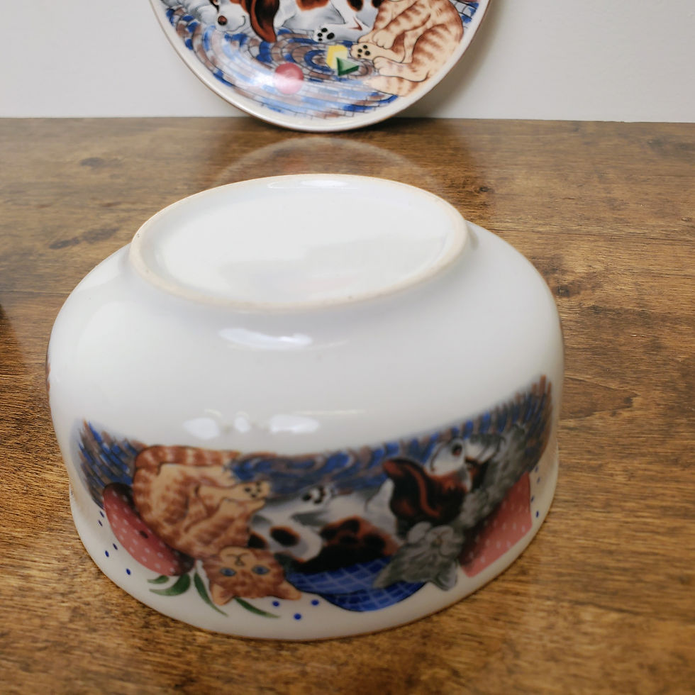 Thumbnail: Vintage LITTLE GANG Dog & Cat Child's 3-Pc Meal Set Plate Bowl Mug Made in Japan