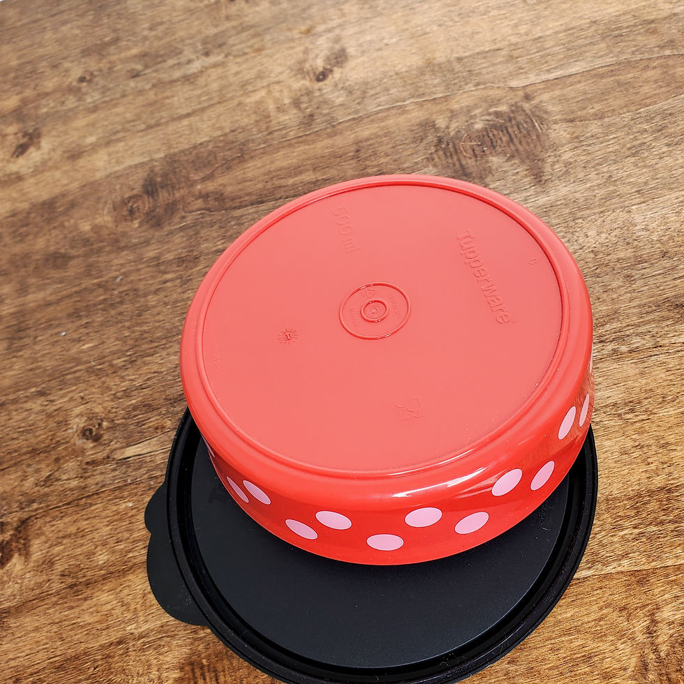 Thumbnail: Tupperware Big Wonders Bowl Cereal Salad Snack Containers Red w/ Black Minnie Mouse Lid 6403