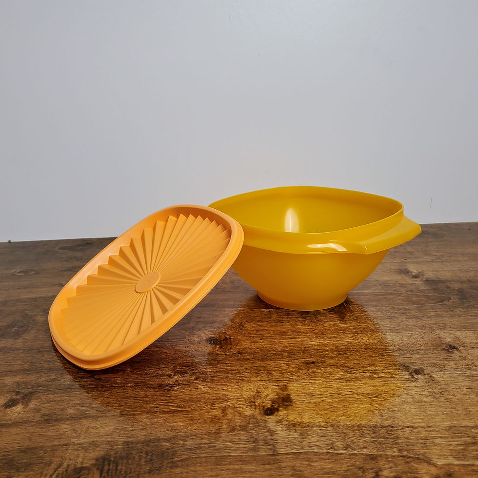 Thumbnail: Tupperware Servalier Bowl 6 Cup #838 Orange w/ Easy-Lock Seal Vintage New
