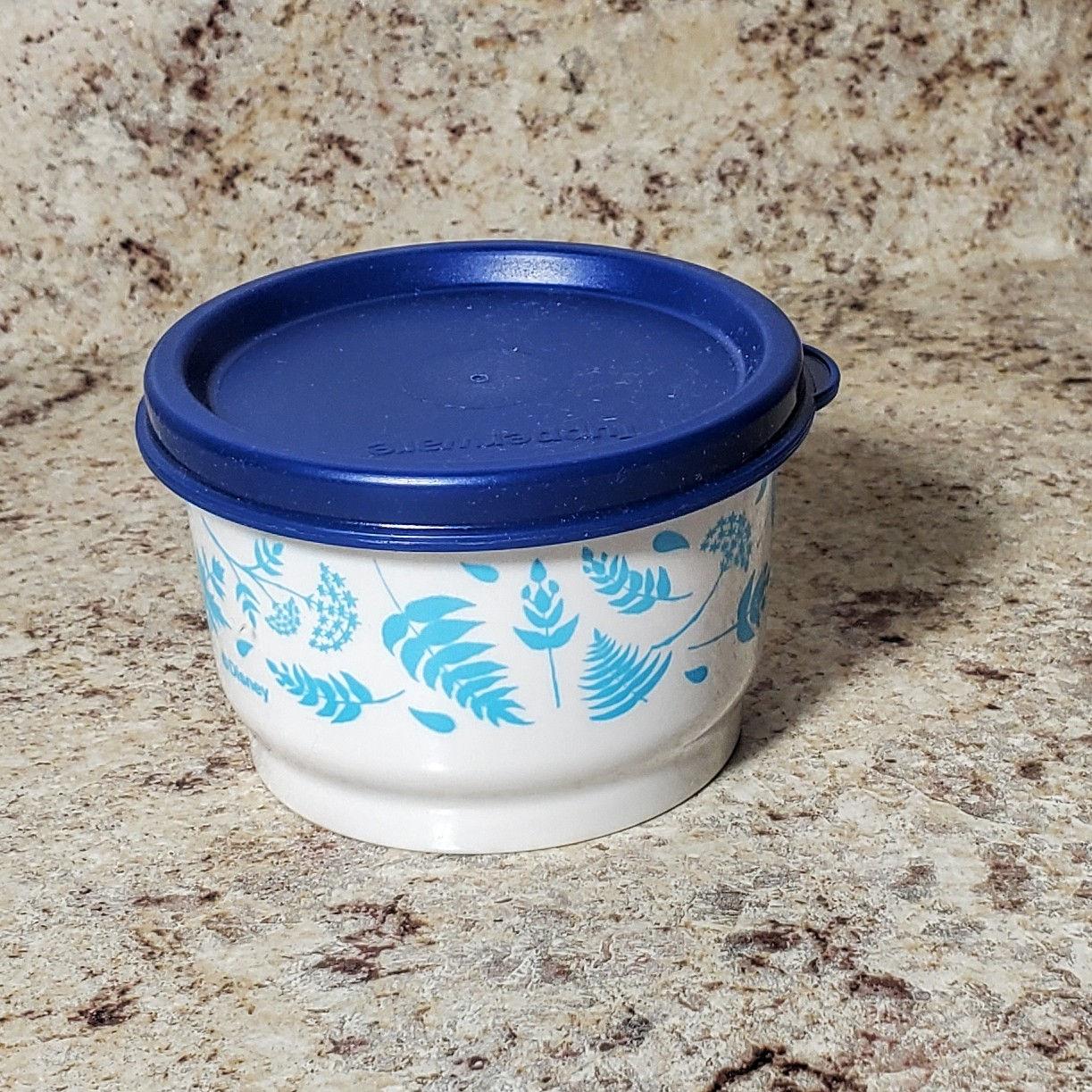 New TUPPERWARE Snack Cups 4 oz Lunch Box Bowls