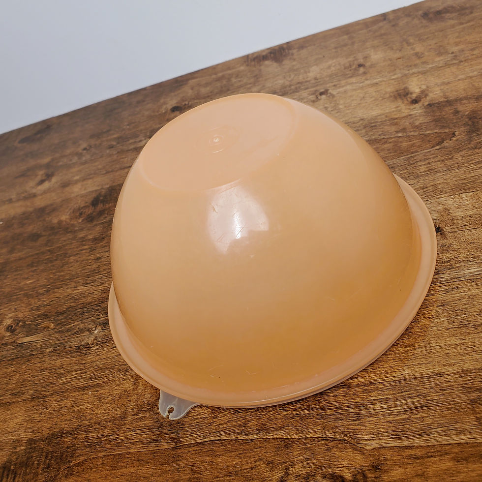 Thumbnail: Tupperware Wonderlier Bowl 236 Sheer Coral Orange with Seal 7 Cups