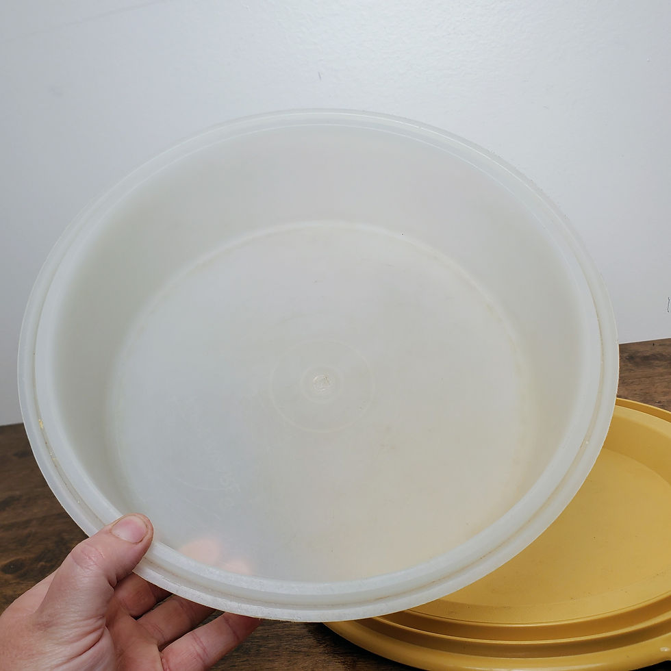Vintage Tupperware Pie Taker Keeper #719 Harvest Gold Cake Carrier AS IS