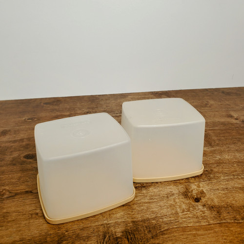 Tupperware Square Round Freezer Containers 24 oz #312 Set of