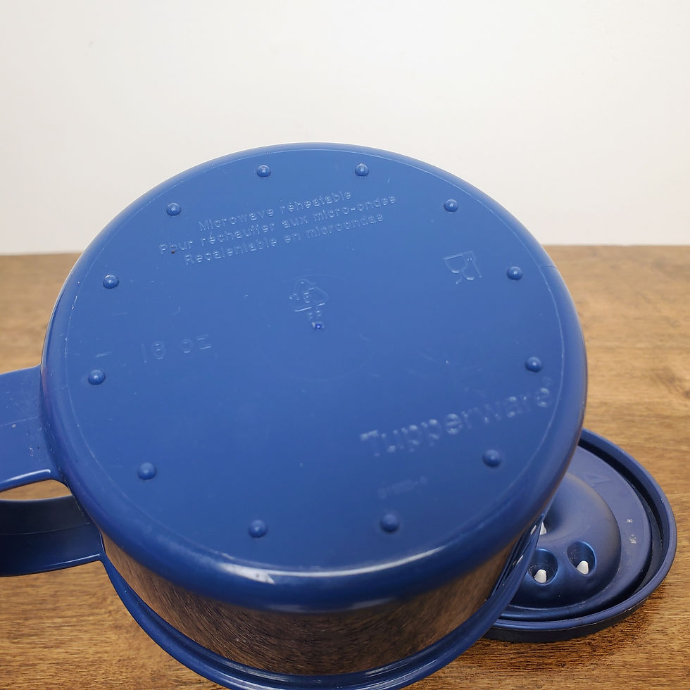 Thumbnail: Tupperware CrystalWave Microwave Reheatable Soup Mug 2 Cup #3155 Blue White Vent