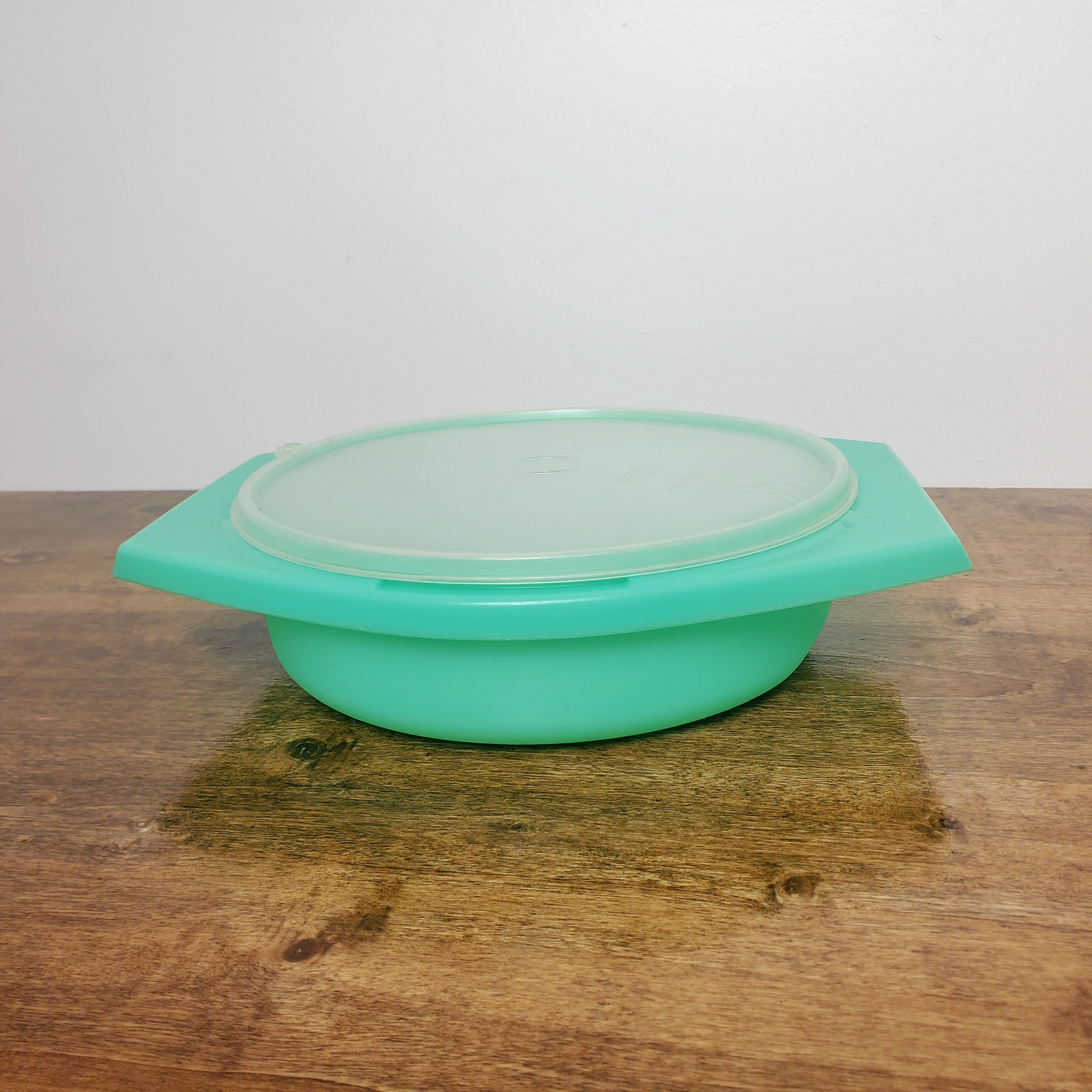 Vintage Tupperware Jadite Bowl #786 with Lid #230 Green Serving Storage