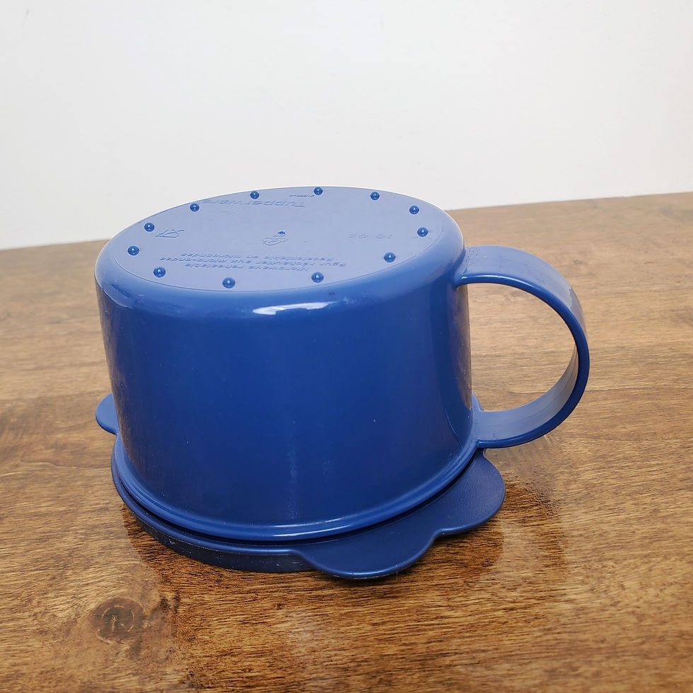Thumbnail: Tupperware CrystalWave Microwave Reheatable Soup Mug 2 Cup #3155 Blue White Vent