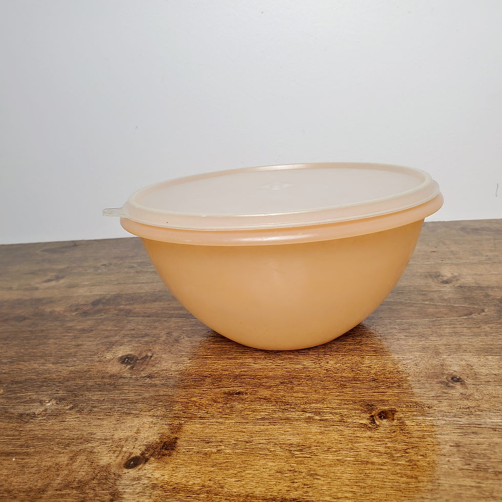 Thumbnail: Tupperware Wonderlier Bowl 236 Sheer Coral Orange with Seal 7 Cups
