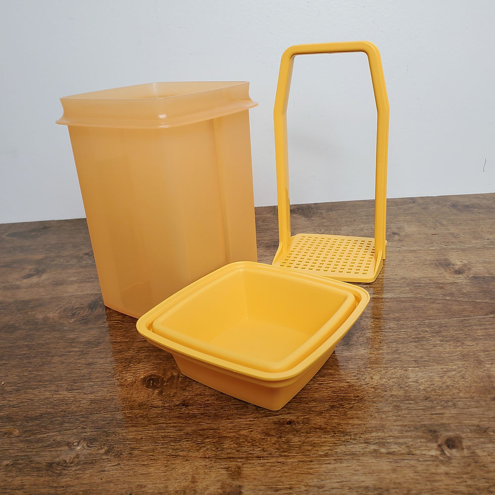 Tupperware Pick-A-Deli Pickle Keeper Orange Peach – 3-Piece Container Set (1330) New