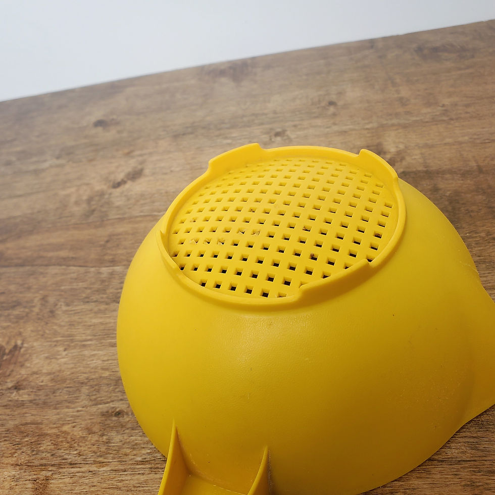 Thumbnail: Vintage Tupperware Yellow 1 Quart Colander Strainer Handle #1200 USA Retro