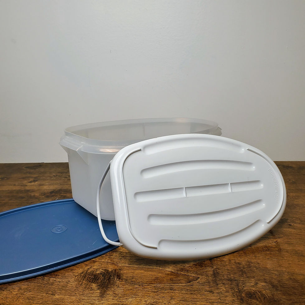 Thumbnail: Vintage Tupperware 487 Flavor Saver Roaster with Blue Lid & Lift
