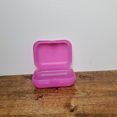 Tupperware まとめ売り file.jpg