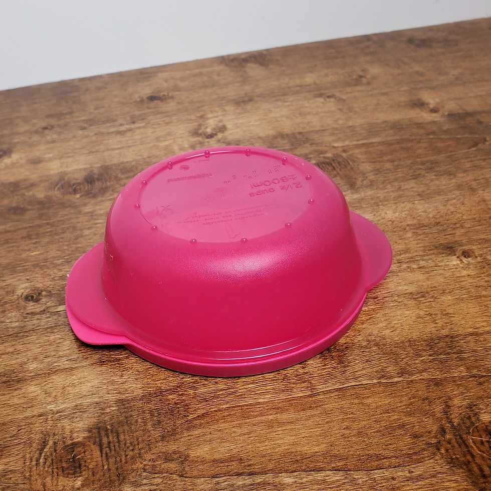 Tupperware Microwavable Covered Dish Bowl With Lid 2645 2 1/2 Cups Red