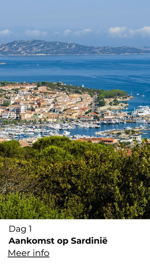 Uitzicht over de indrukwekkende kust van Sardinië tijdens een wandelvakantie